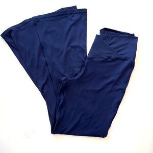 Aerie Offline Real Me Super Flare Hi Rise Navy Blue Crossover Leggings XL Short